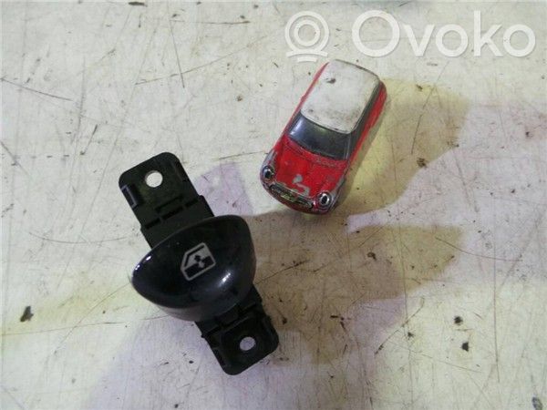 Fiat 500 Electric window control switch 