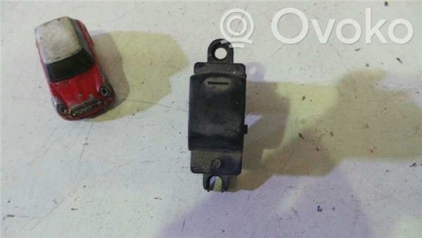Nissan Note (E11) Interrupteur commade lève-vitre 