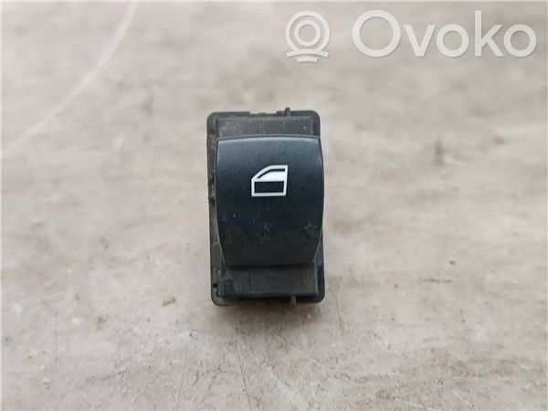 BMW X3 E83 Elektrisko logu slēdzis 