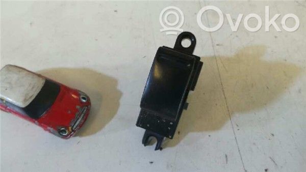 Nissan Primera Electric window control switch 