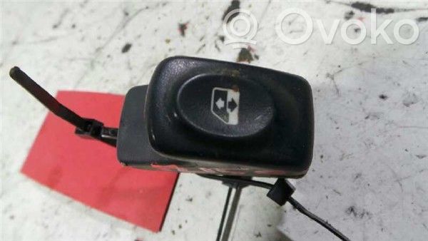 Renault Megane II Interruptor del elevalunas eléctrico 
