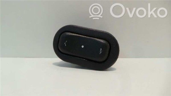 Opel Corsa C Elektrinių langų jungtukas 