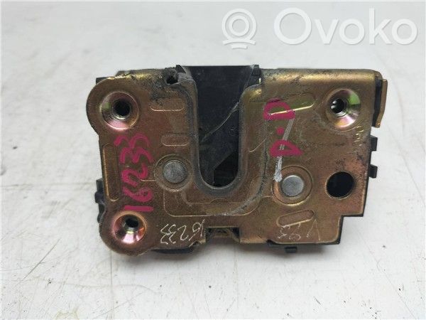 Renault Master II Front door lock 