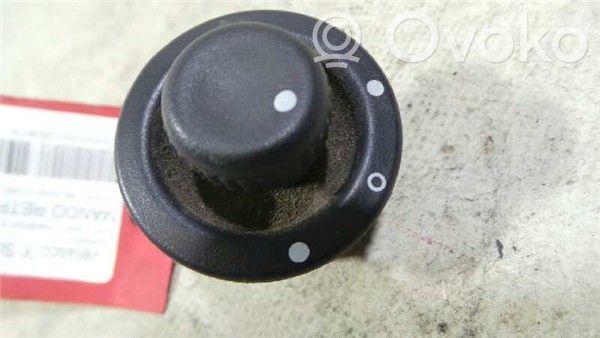 Renault Megane I Przycisk regulacji lusterek bocznych 