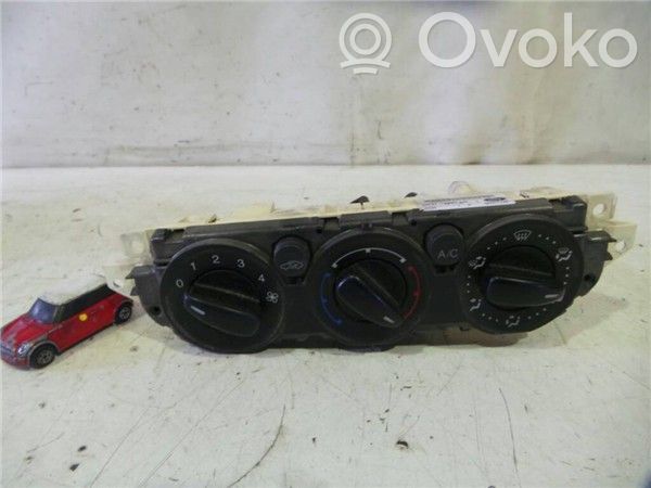 Interruptor del aire acondicionado (A/C)   G8DA,3M5T19980AC