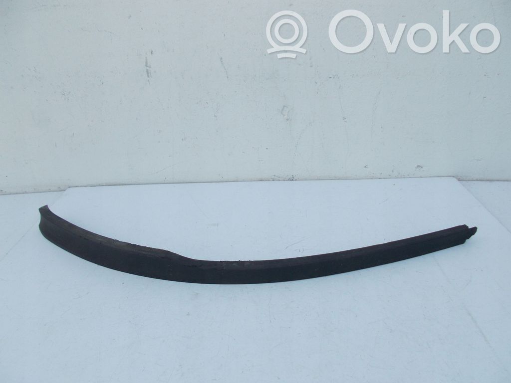Opel Corsa E Apdailinė priekinio bamperio juosta 