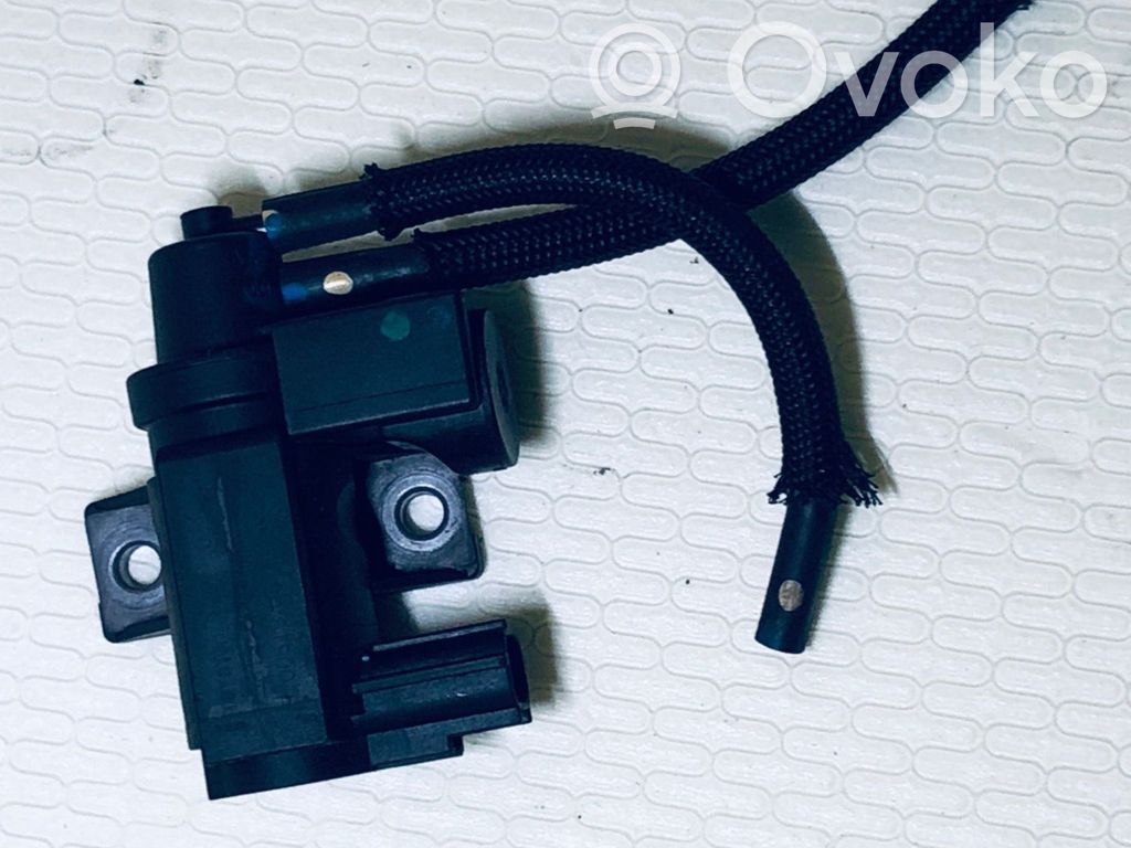 Toyota Corolla Verso E121 Zawór podciśnienia / Elektrozawór turbiny 