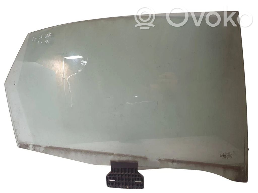 Audi A4 S4 B6 8E 8H Takaoven ikkunalasi 