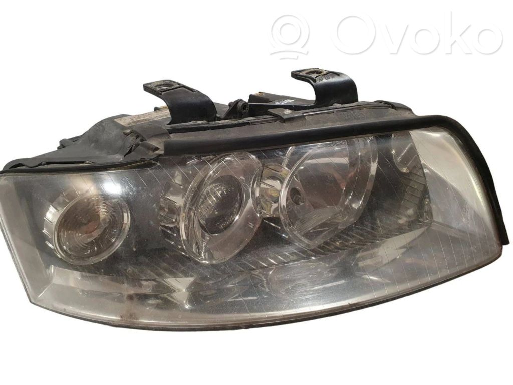 Audi A4 S4 B6 8E 8H Lampa przednia 