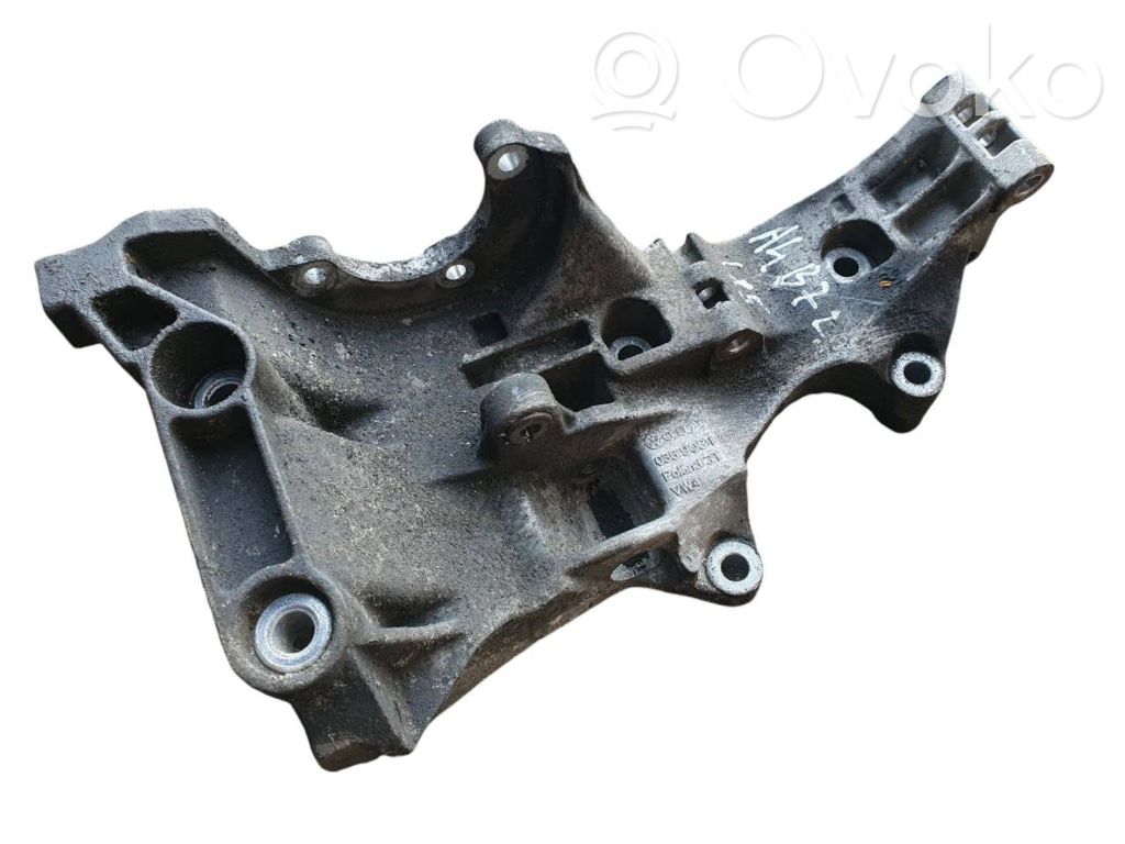 Audi A4 S4 B7 8E 8H Mocowanie alternatora 