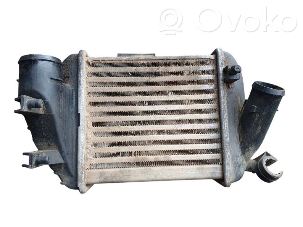 Audi A4 S4 B6 8E 8H Chłodnica powietrza doładowującego / Intercooler 