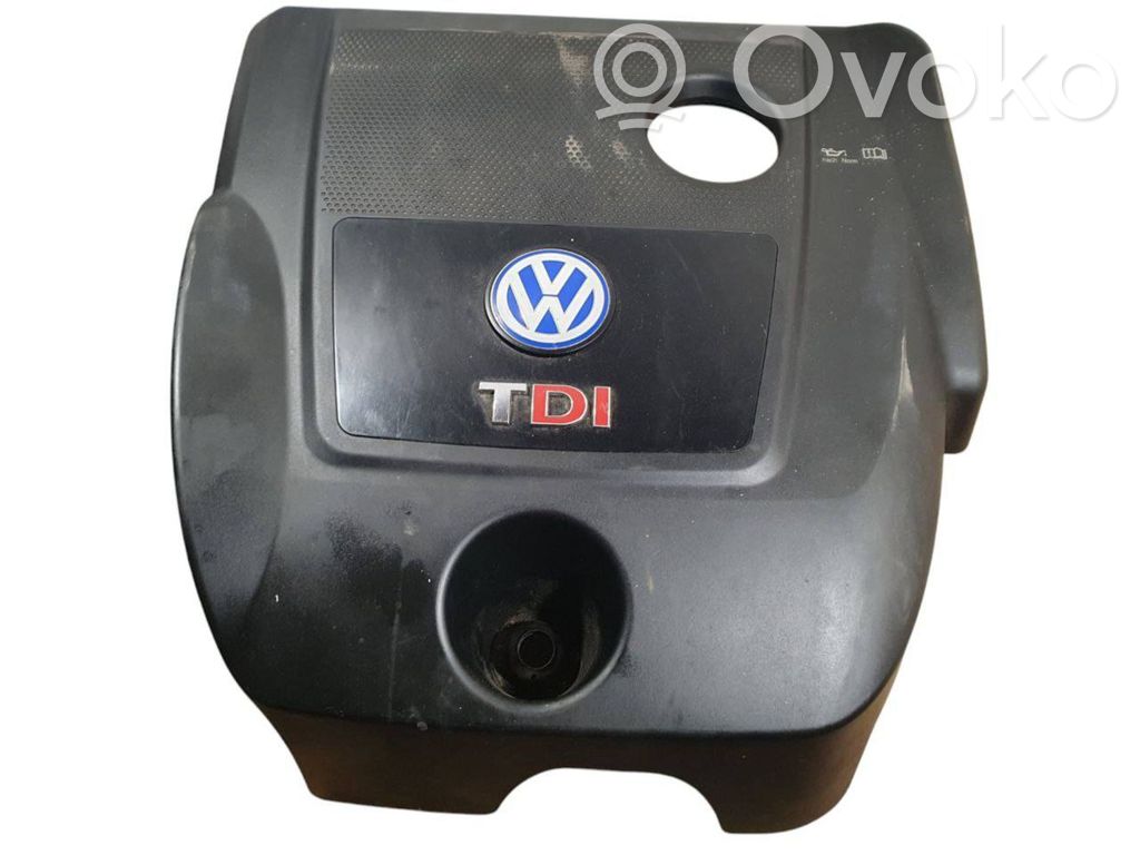 Volkswagen Golf IV Motorabdeckung 