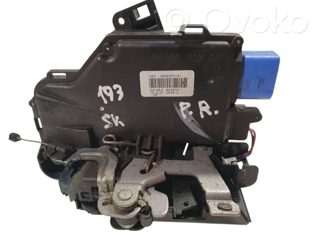 Skoda Octavia Mk2 (1Z) Zamek drzwi przednich 