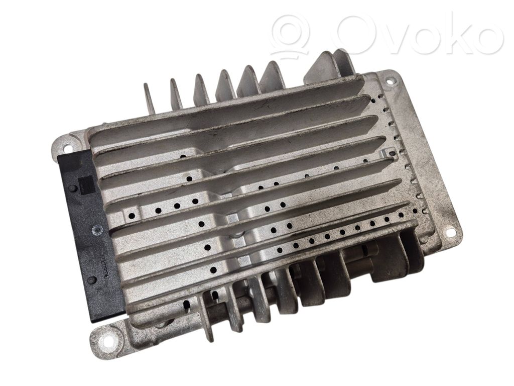 Audi A4 S4 B6 8E 8H Wzmacniacz audio 