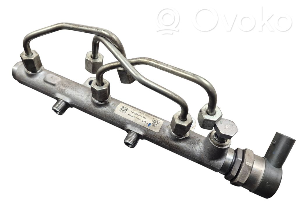 Volkswagen Touareg II Tuyau de conduite principale de carburant 