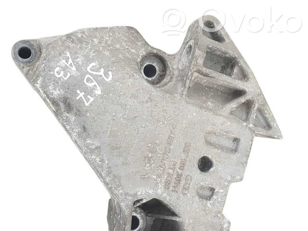 Audi A3 S3 8P Engine mounting bracket 