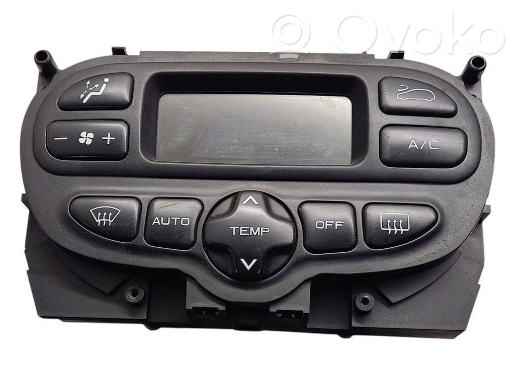 Peugeot 206+ Climate control unit 