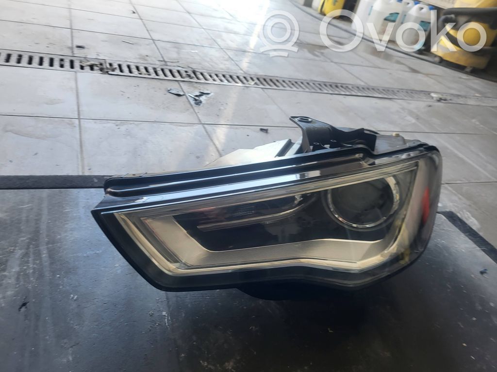 Scheinwerfer   8V0941005,LEL1810