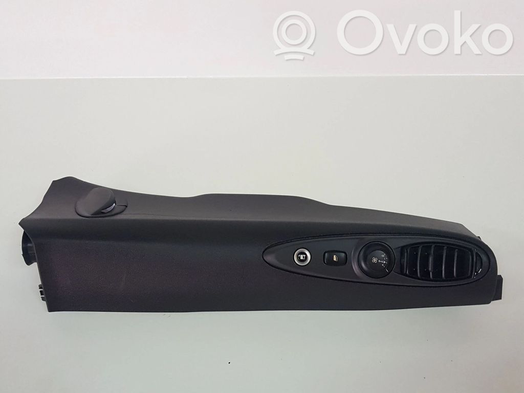 Peugeot 807 Kita salono detalė 
