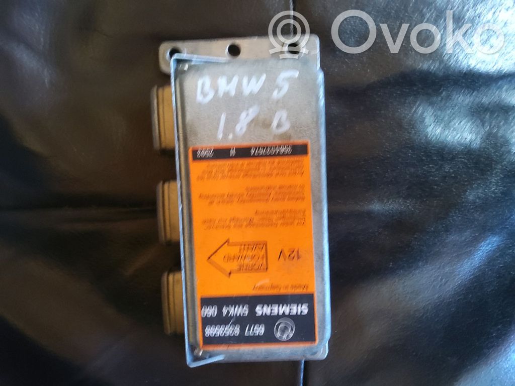 BMW 5 E34 Airbag control unit/module 