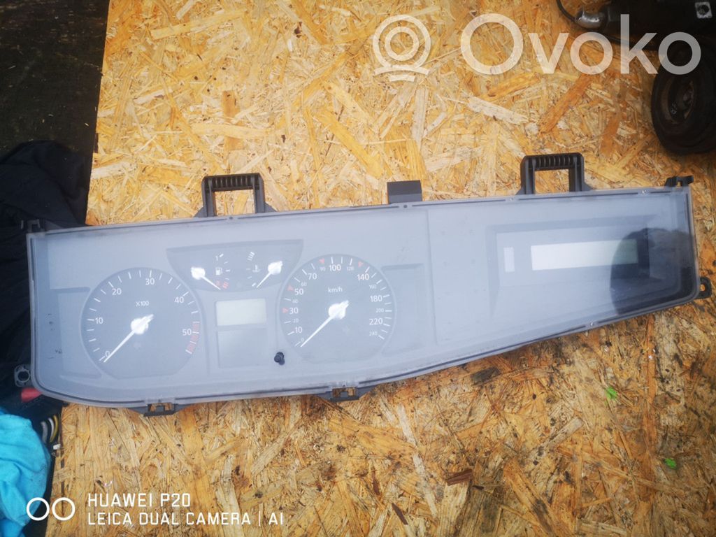 Renault Vel Satis Speedometer (instrument cluster) 