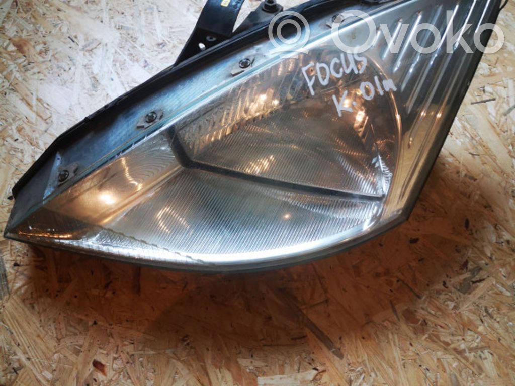 Ford Focus Headlight/headlamp 