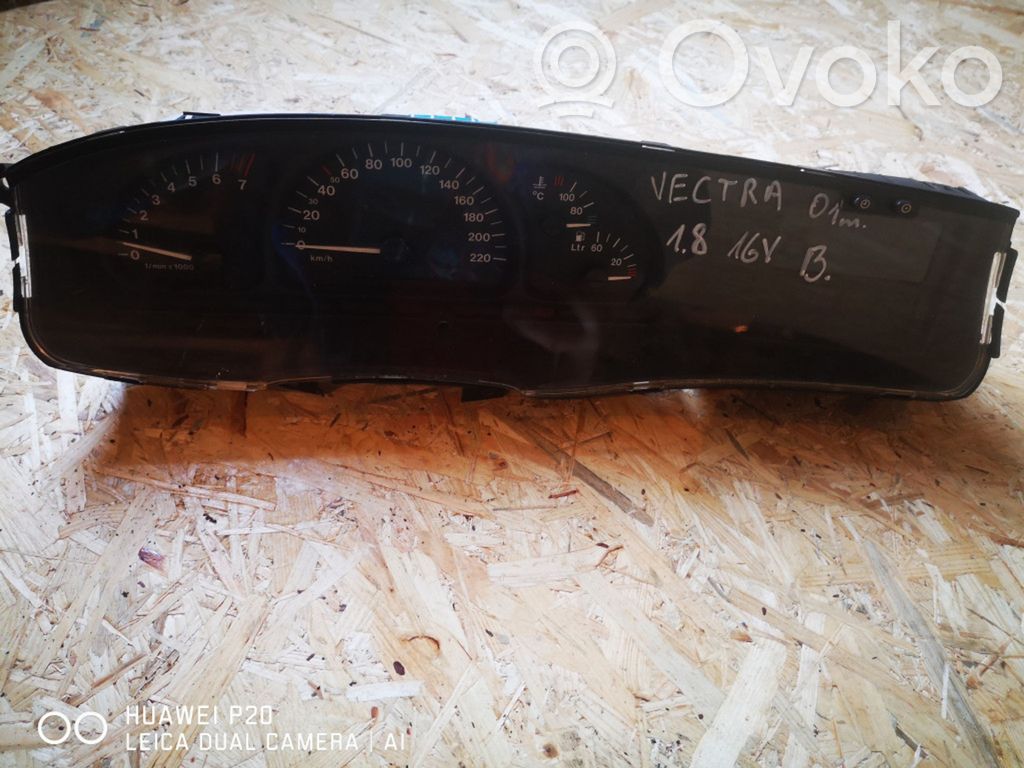 Opel Vectra B Spidometras (prietaisų skydelis) 