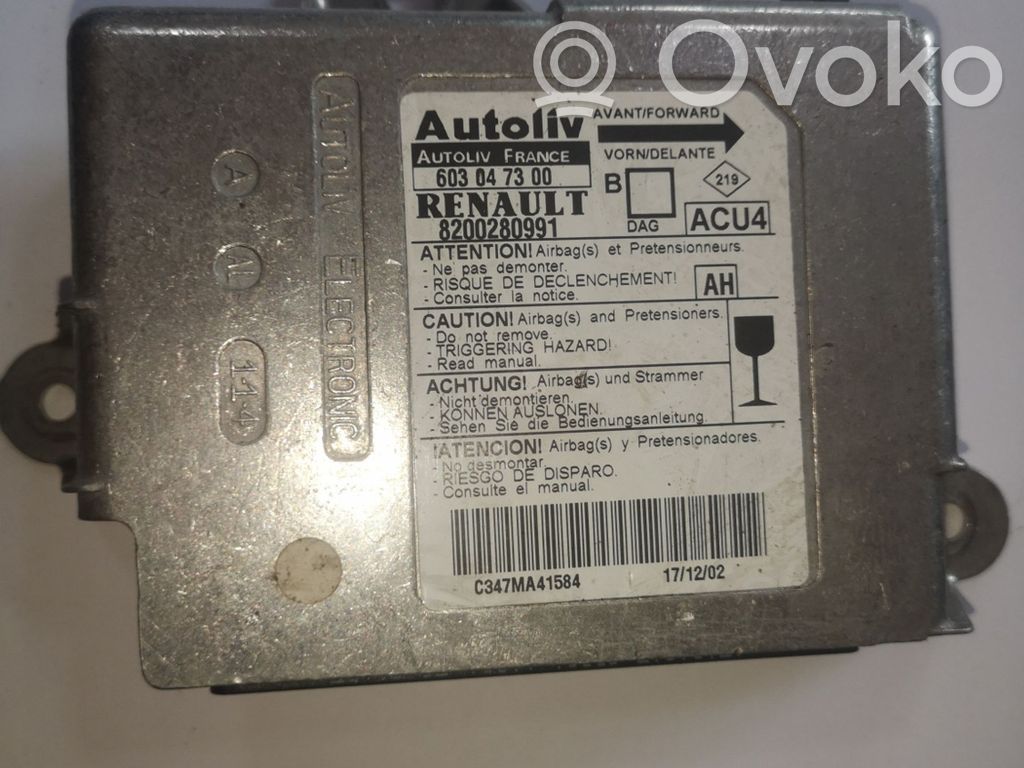 Renault Megane II Airbag control unit/module 