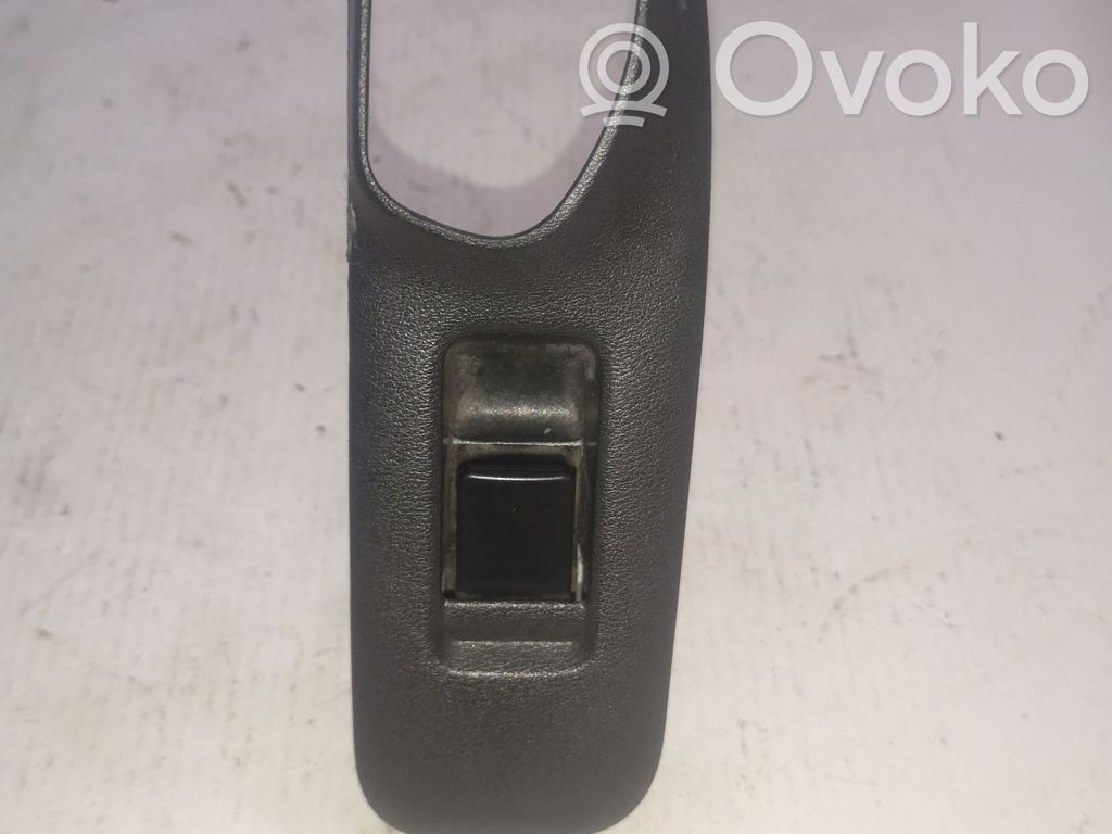 Nissan Primera Electric window control switch 