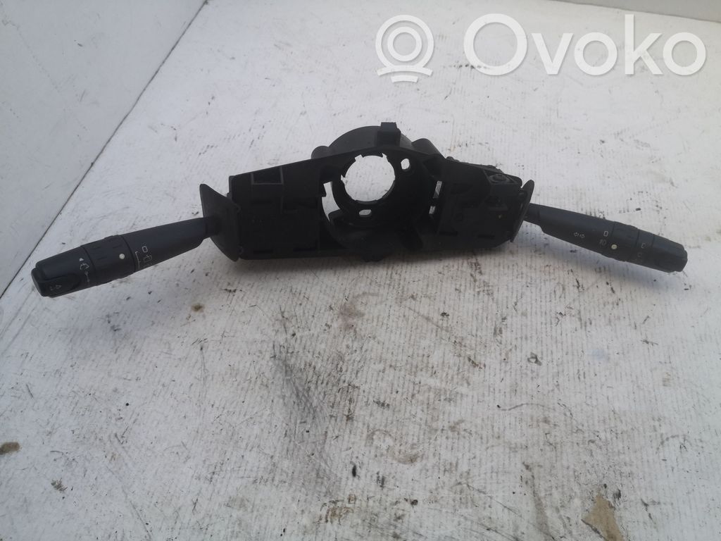 Citroen Xsara Picasso Wiper turn signal indicator stalk/switch 