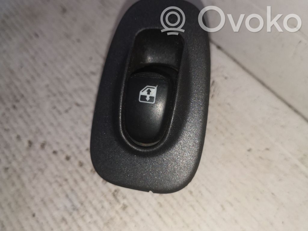 Hyundai Accent Electric window control switch 