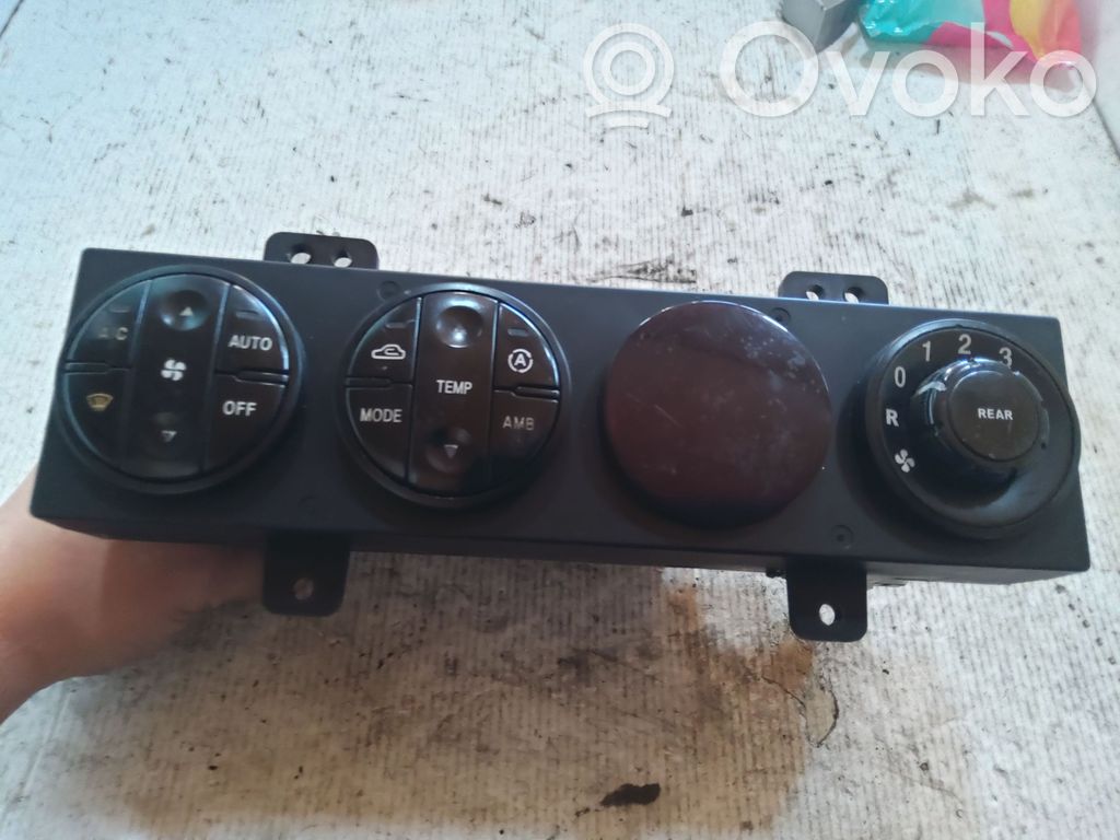 KIA Carnival Climate control unit 