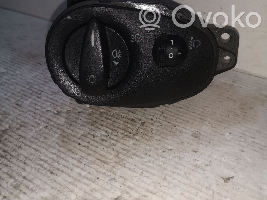 Light switch   98AG13A024CH,04052524