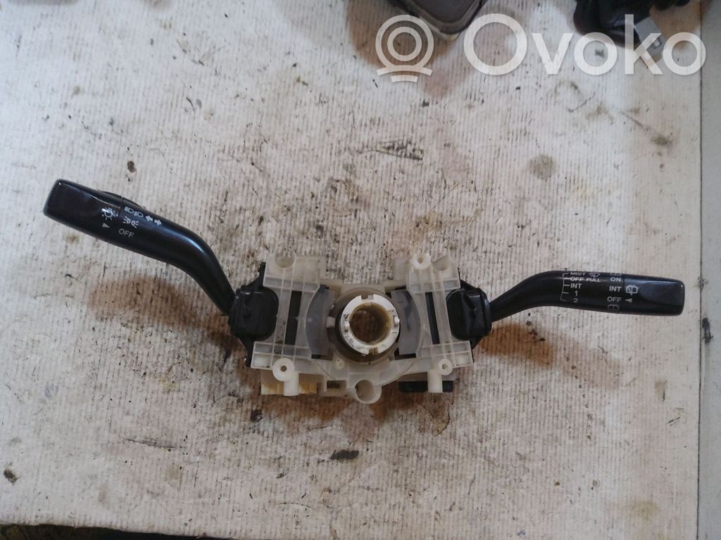 Mazda Premacy Commodo, commande essuie-glace/phare 