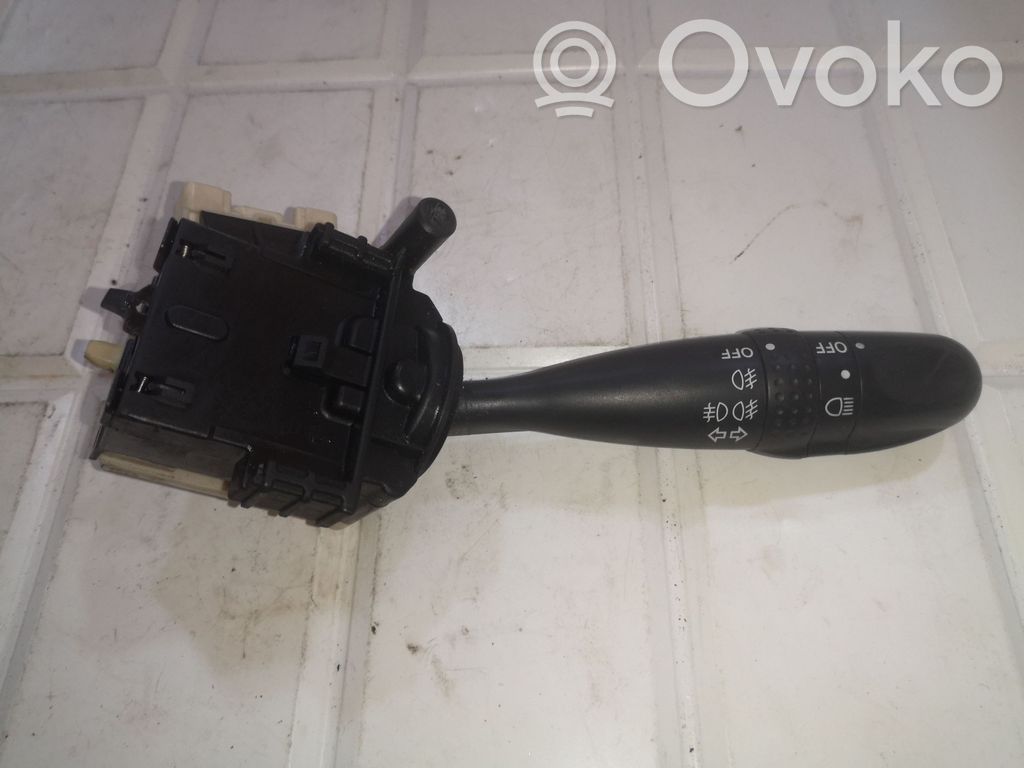 Toyota Corolla Verso E121 Indicator stalk 