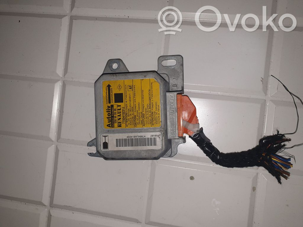 Renault Scenic I Airbag control unit/module 