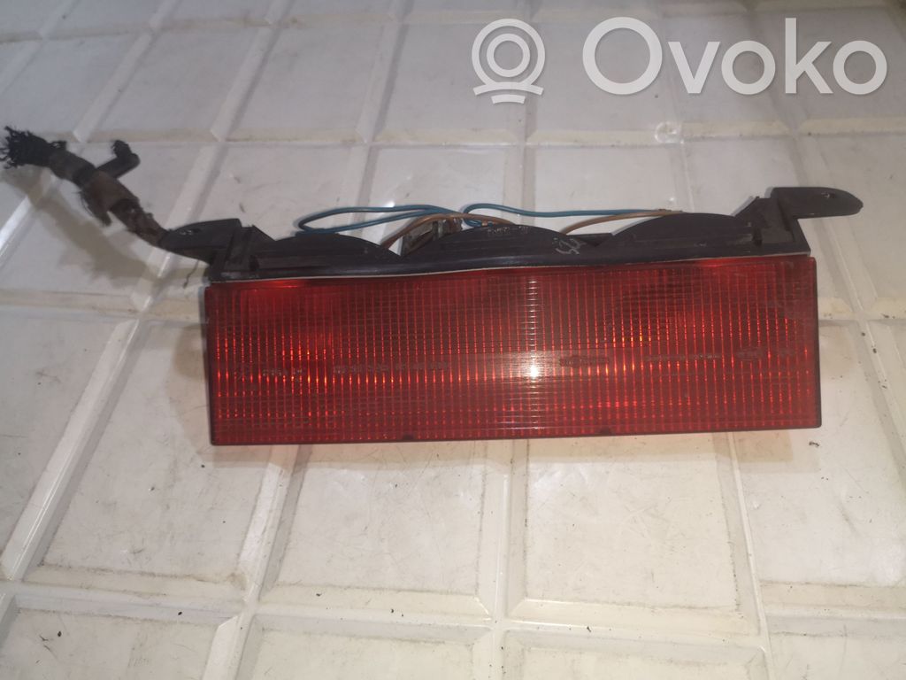 Chrysler PT Cruiser Third/center stoplight 