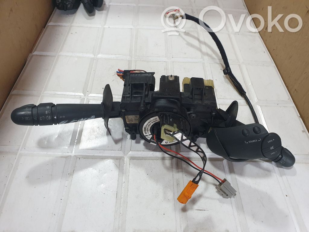 Renault Megane II Wiper turn signal indicator stalk/switch 