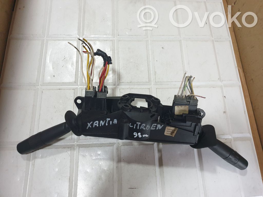 Citroen Xantia Wiper turn signal indicator stalk/switch 