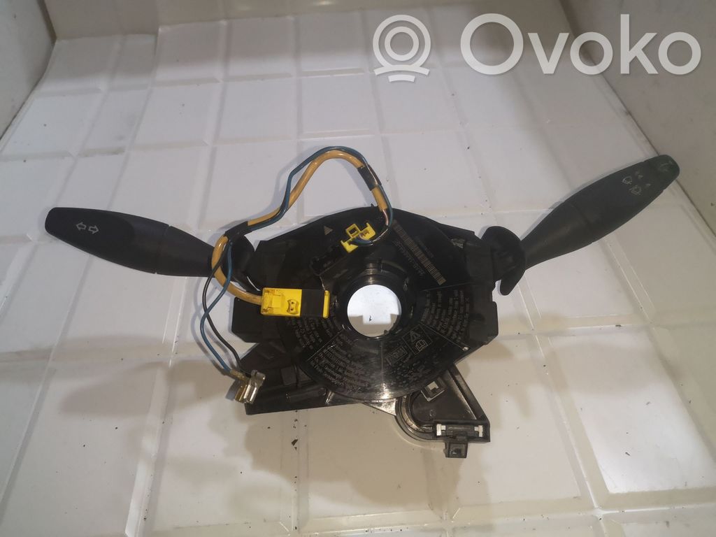 Ford Focus Wiper turn signal indicator stalk/switch 
