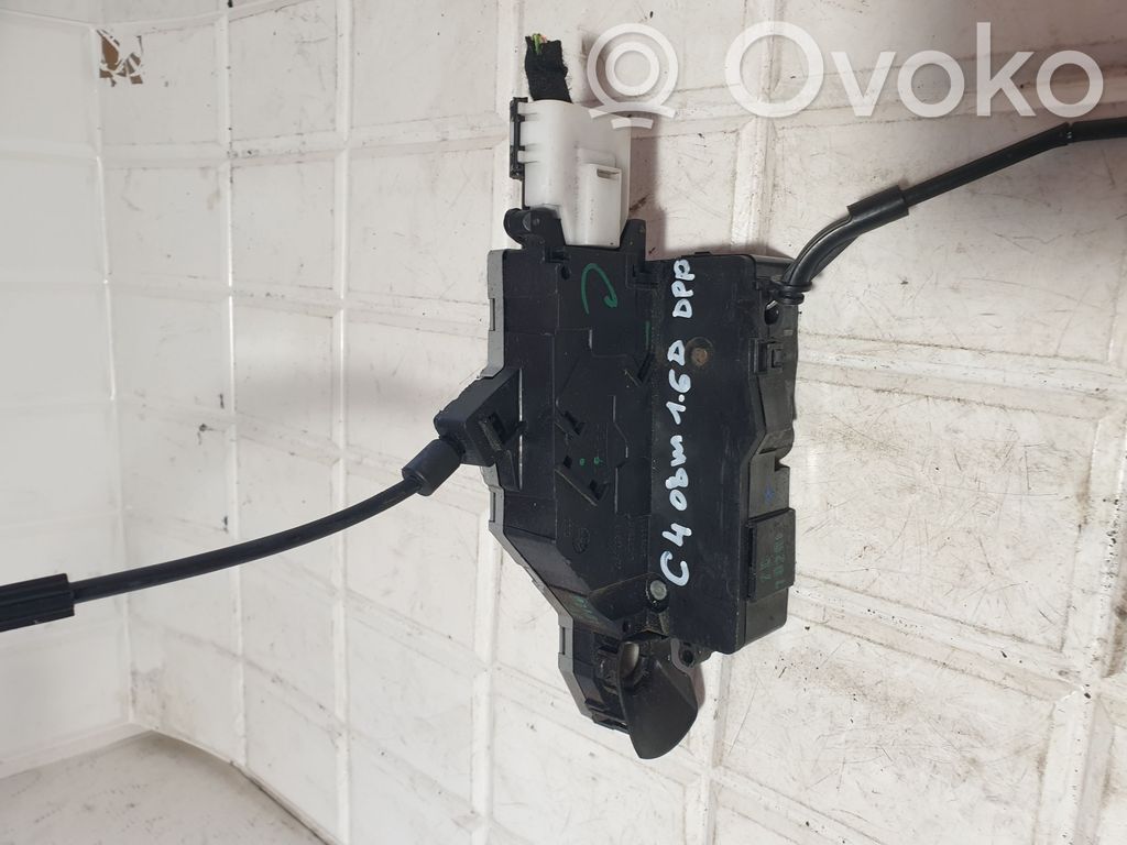 Citroen C4 I Picasso Front door lock 