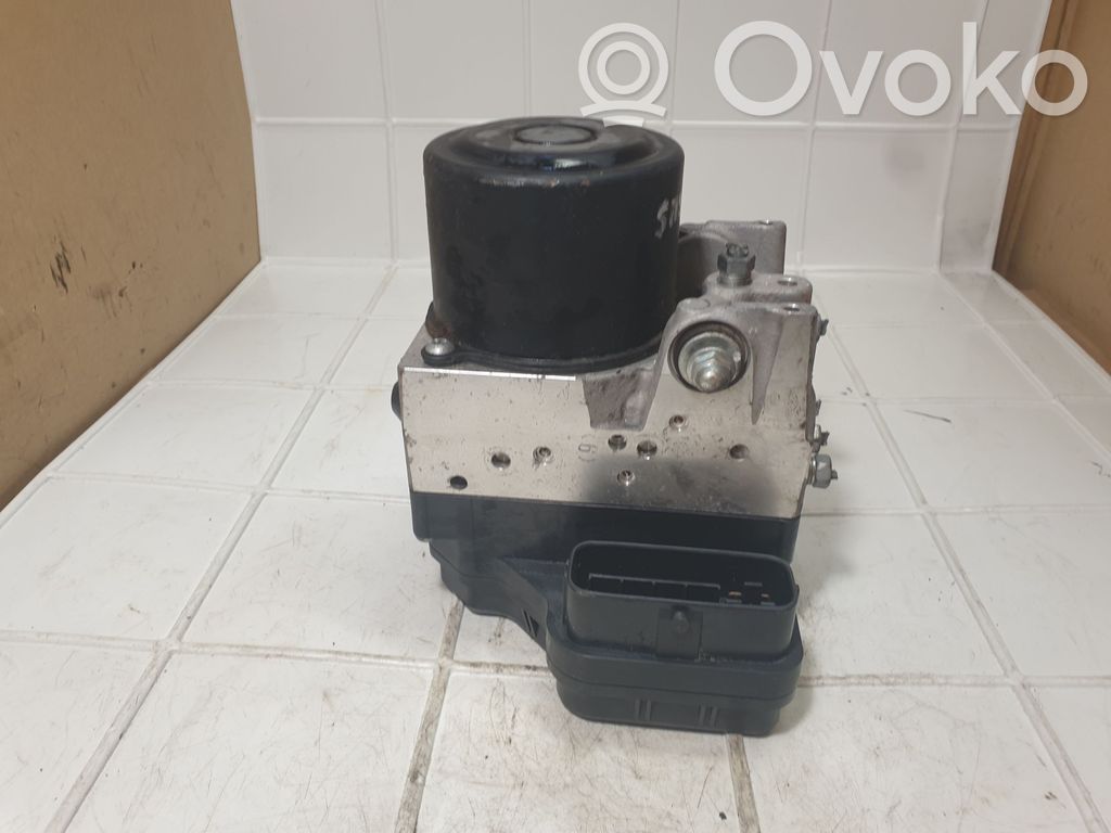Lexus IS 220D-250-350 ABS-pumppu 