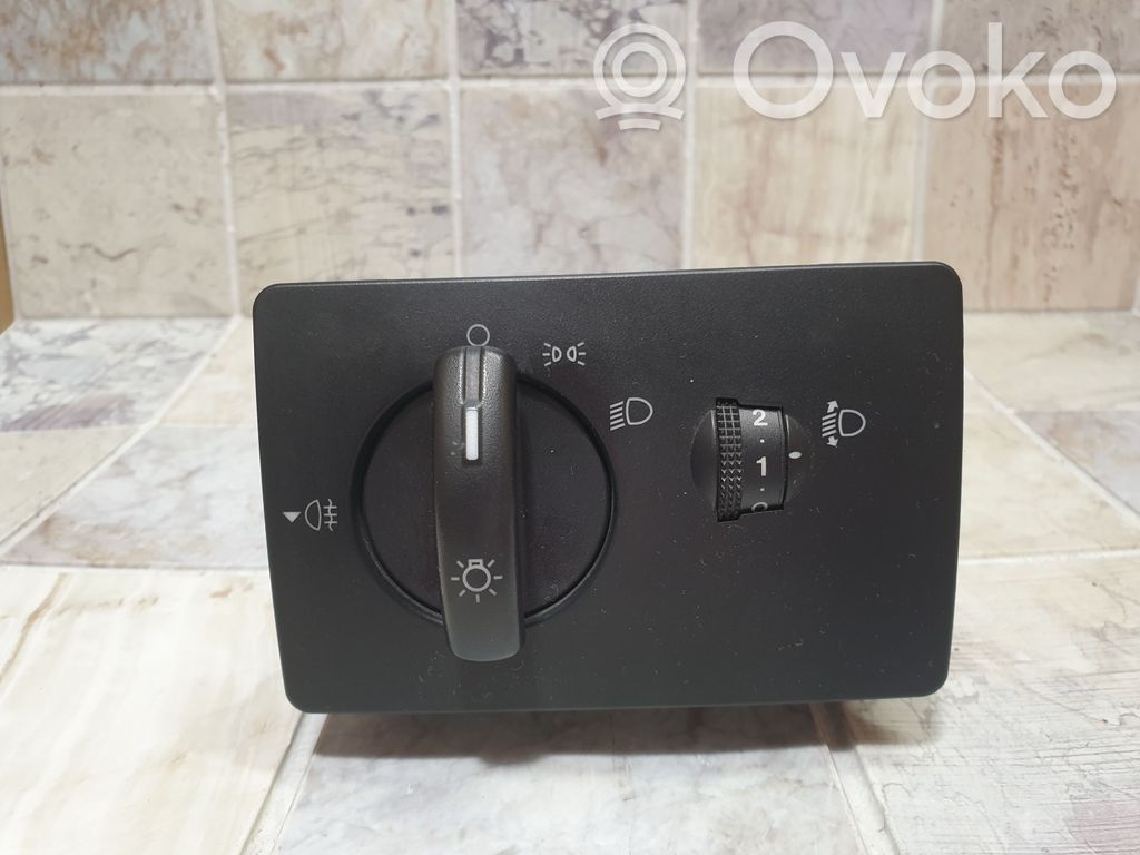Ford Fiesta Light switch 