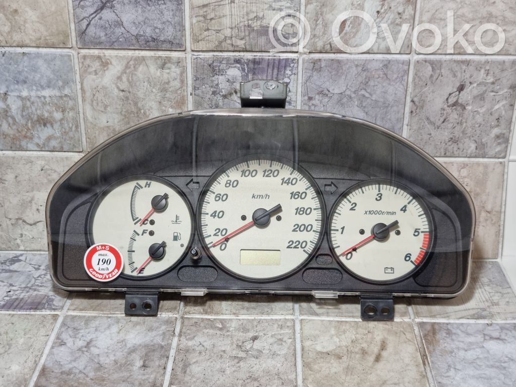 Mazda Premacy Speedometer (instrument cluster) 