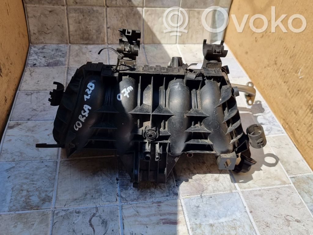 Opel Corsa C Intake manifold 