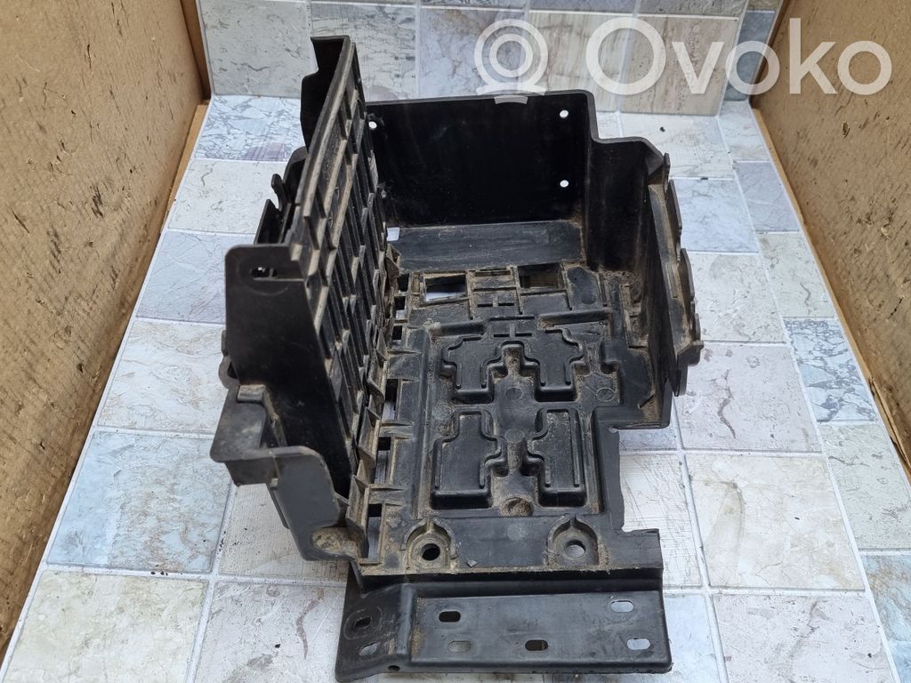 Citroen C3 Battery box tray 