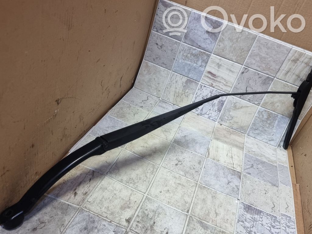 Honda Jazz Front wiper blade arm 
