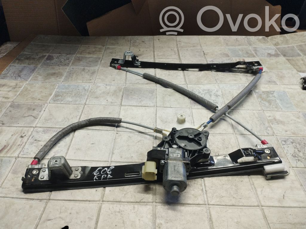 Ford B-MAX Front door window regulator with motor 