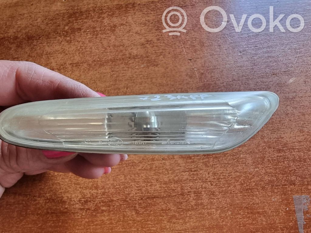 BMW 1 E81 E87 Front fender indicator light 