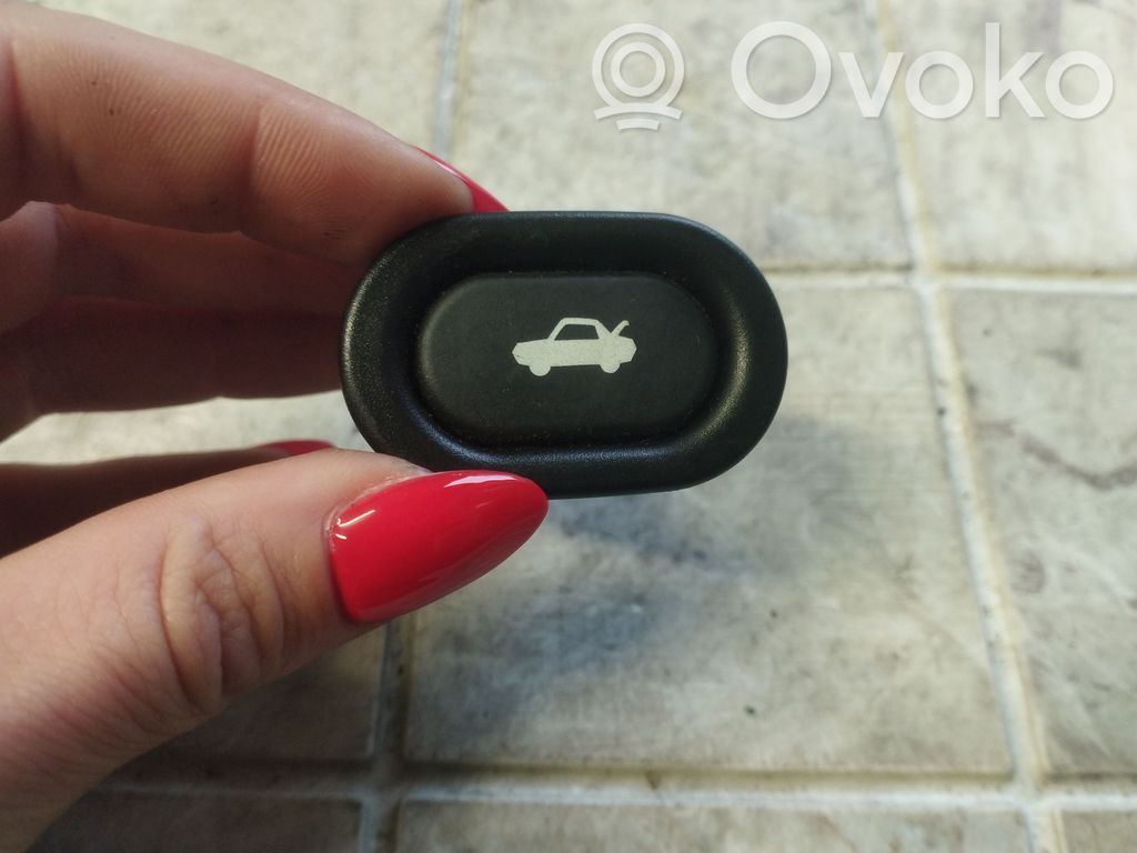 Saab 9-5 Tailgate opening switch 